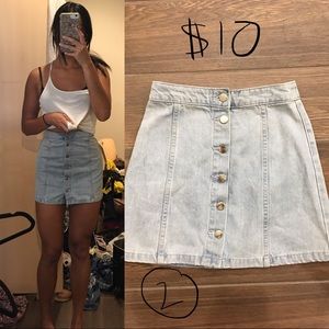 Denim skirt